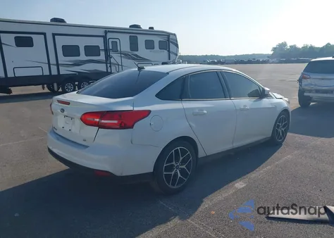 2018 Ford Focus Se из США, поврежденный, VIN 1FADP3F2XJL276733